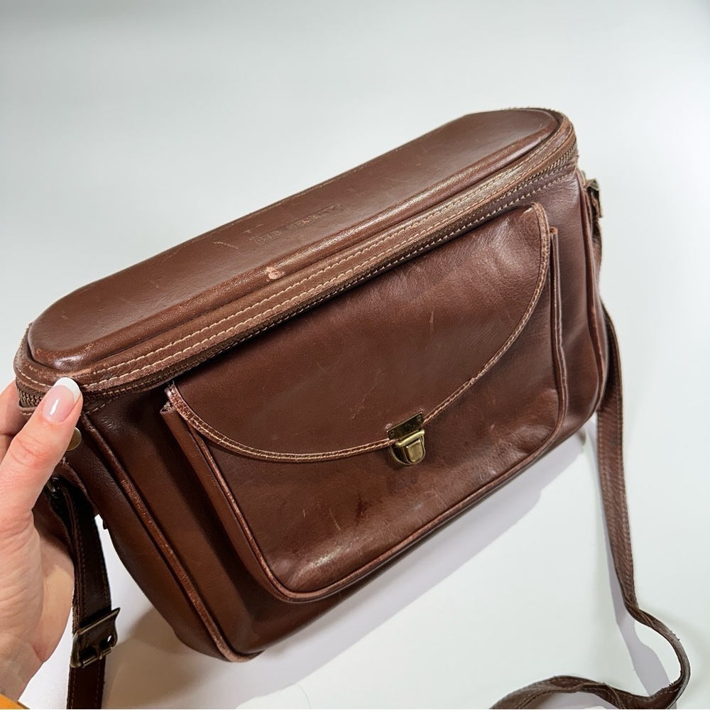 Hinson vintage leather crossbody bag top grain brass hardware - Picture 2 of 15